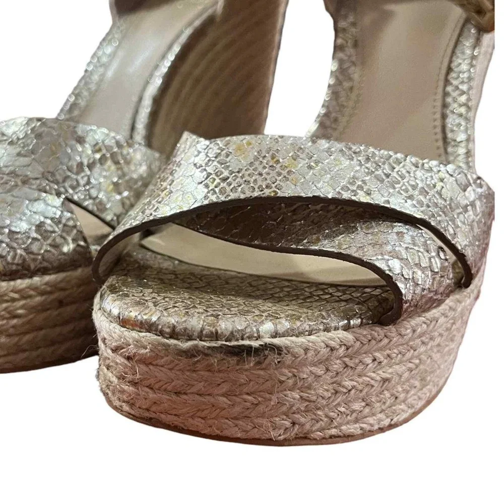 Vince Camuto Boho Espadrille Wedge Sandals Womens 8.5 Gold Metallic Snakeskin‎